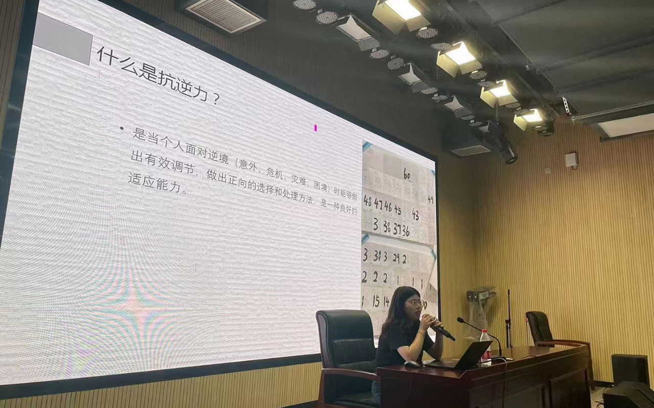 胶南董玉娣中学